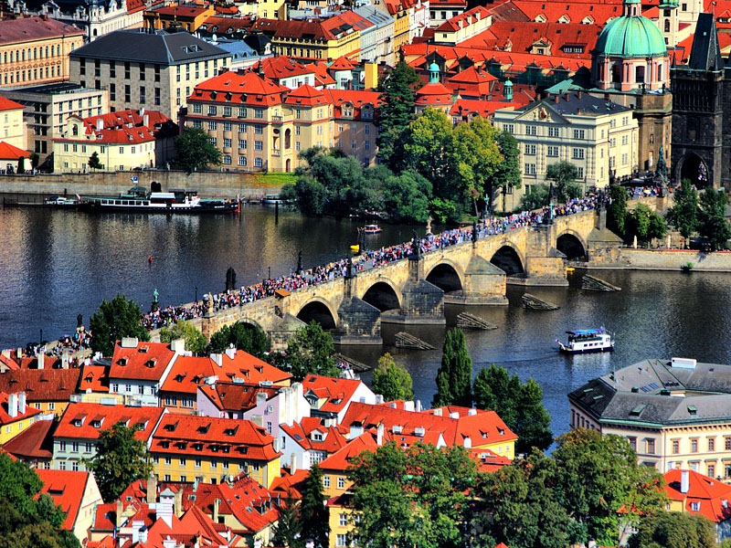 Tem como economizar com hospedagem na Europa em Praga
